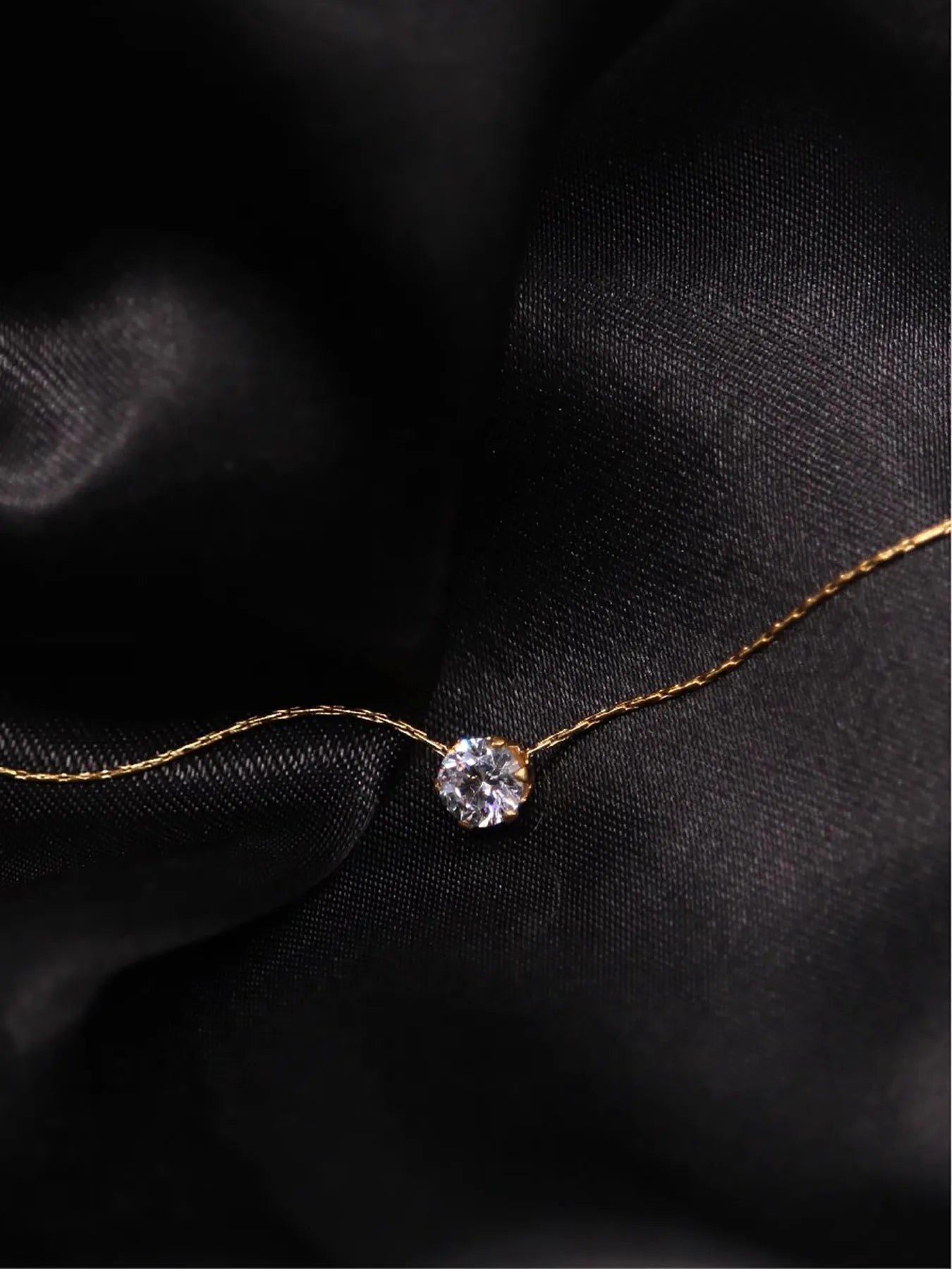 Minimalist Zircon Necklace